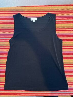 draper's & damon's stretchy and flowy black tank top